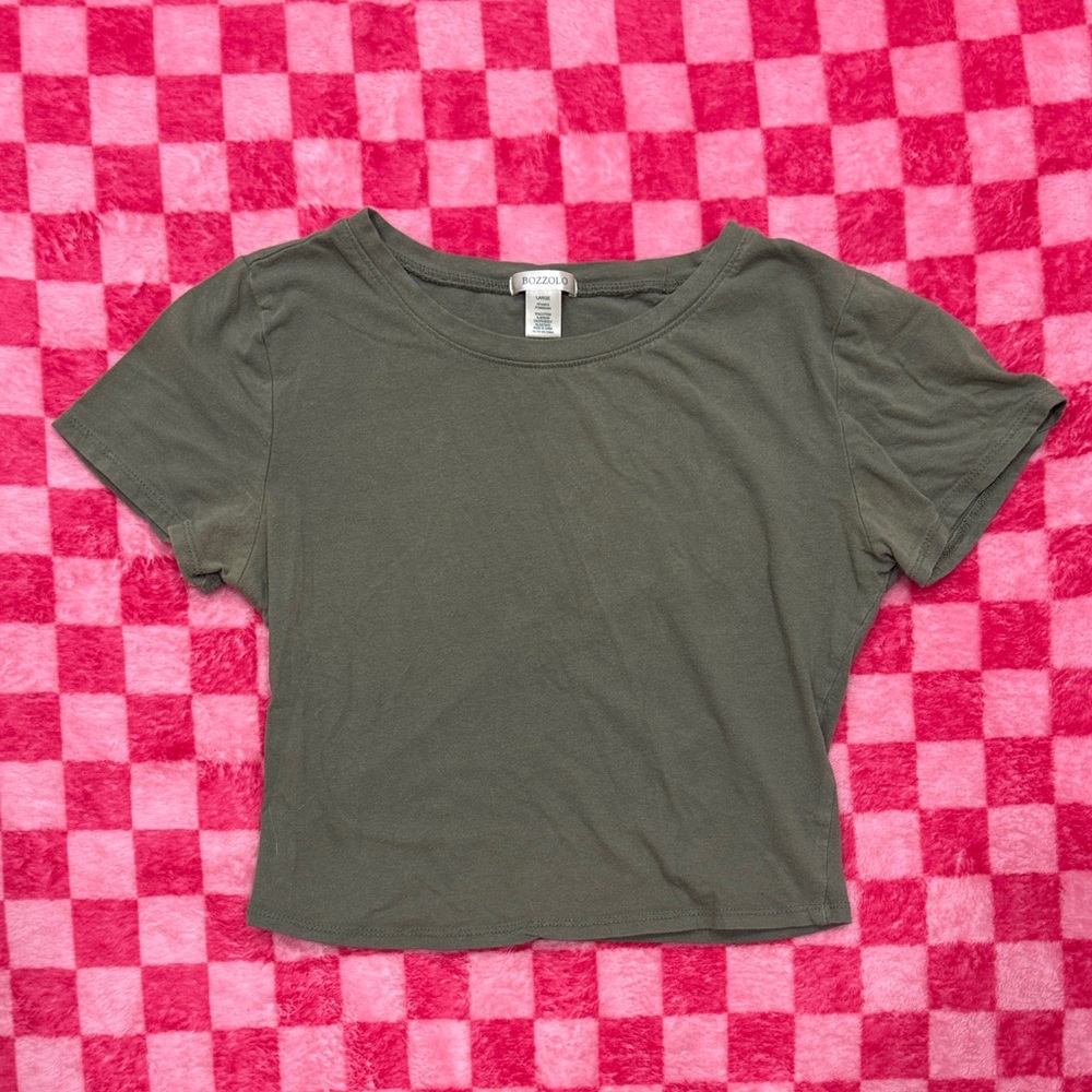 Bozzolo Olive Green Cropped Tee